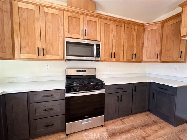 430 Nadena Way, Paradise CA: https://media.crmls.org/medias/cd164732-6807-4047-8e02-917ed5b4ca11.jpg