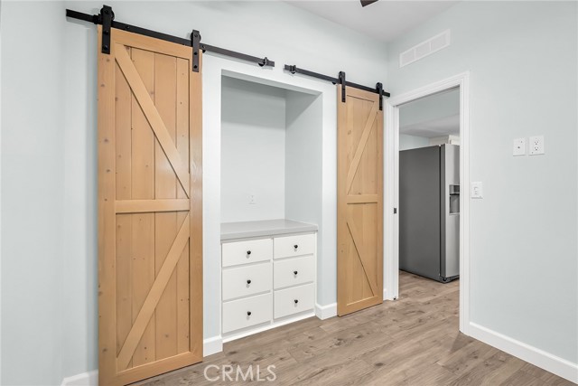 27500 HWY 189, Lake Arrowhead CA: https://media.crmls.org/medias/cd168336-b82f-415f-a336-24f1d38472c9.jpg