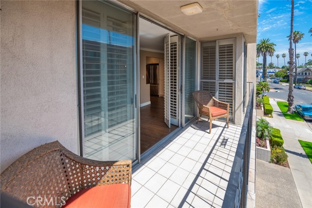 Detail Gallery Image 26 of 33 For 2772 2a E 2nd St #A2,  Long Beach,  CA 90803 - 2 Beds | 2 Baths