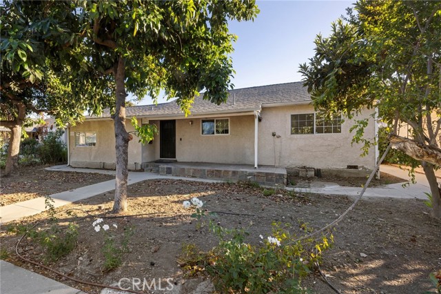 Detail Gallery Image 2 of 39 For 16938 Hartland St, Van Nuys,  CA 91406 - 6 Beds | 5 Baths