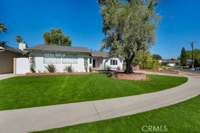Detail Gallery Image 6 of 39 For 10133 Whitaker Ave, Granada Hills,  CA 91343 - 3 Beds | 3 Baths