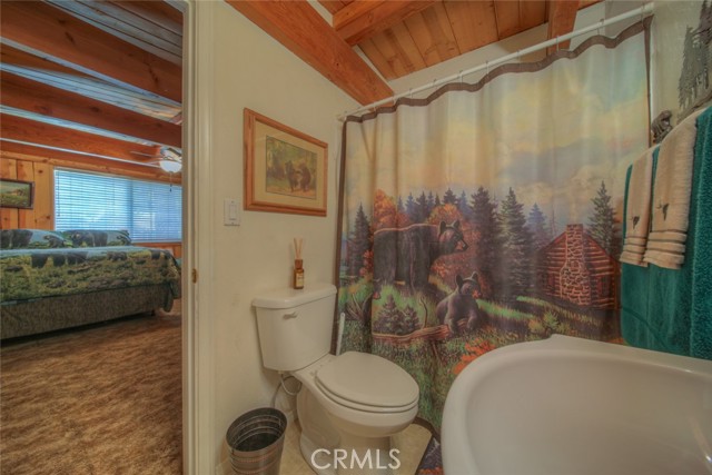 42608 Cedar Avenue, Big Bear Lake CA: https://media.crmls.org/medias/cd1a1a8a-abe5-456c-b670-dc54966eca00.jpg