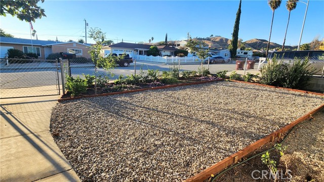 Detail Gallery Image 6 of 35 For 672 N 17th, Banning,  CA 92220 - 3 Beds | 2 Baths