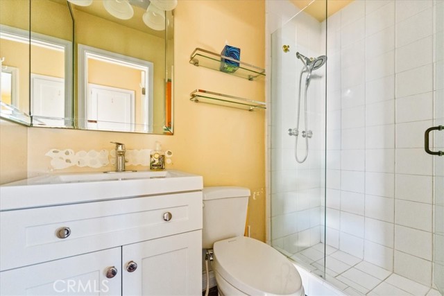 Detail Gallery Image 18 of 29 For 2009 W Oak, Fullerton,  CA 92833 - 3 Beds | 2 Baths