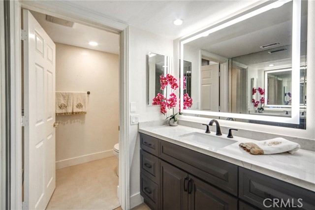 Detail Gallery Image 13 of 27 For 5517 Paseo Del Lago 1b,  Laguna Woods,  CA 92637 - 2 Beds | 2 Baths