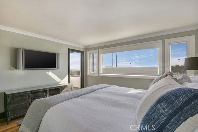 405 15th Street, Manhattan Beach CA: https://media.crmls.org/medias/cd1c9ff8-e17d-4cdf-a08a-262b72d64820.jpg