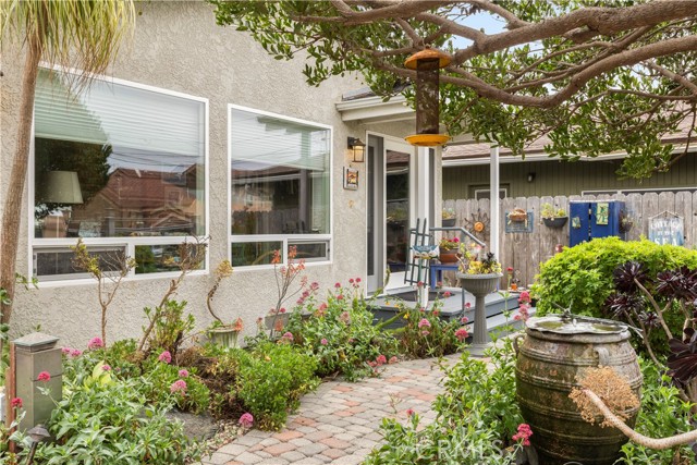 Detail Gallery Image 5 of 47 For 50 5th St, Cayucos,  CA 93430 - 3 Beds | 2 Baths