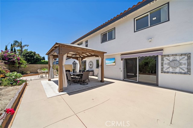 16086 Sweetleaf Street, Fountain Valley CA: https://media.crmls.org/medias/cd1d746e-f6f3-4e87-bf13-49487f6874b0.jpg