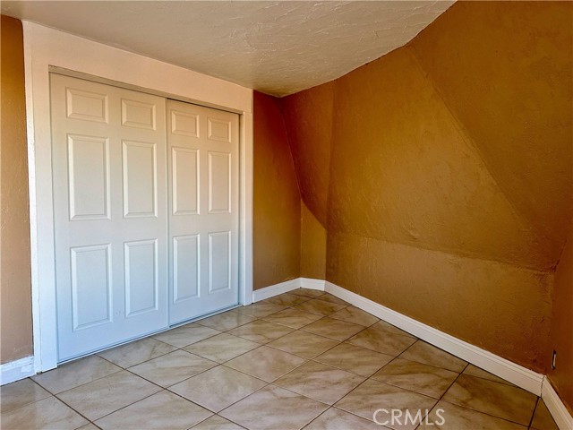 Detail Gallery Image 10 of 12 For 11550 White Rd a,  Victorville,  CA 92392 - 3 Beds | 2 Baths