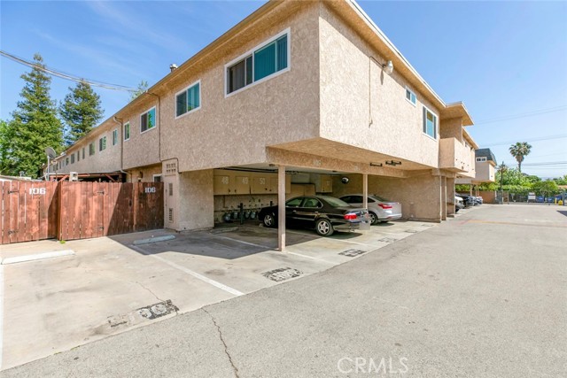 Detail Gallery Image 1 of 36 For 17151 Roscoe Bld #21,  Northridge,  CA 91325 - 2 Beds | 1/1 Baths