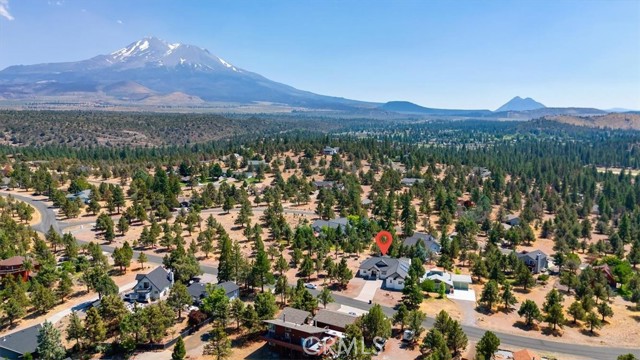 Detail Gallery Image 29 of 31 For 5541 Lake Shastina Dr, Weed,  CA 96094 - 3 Beds | 2 Baths