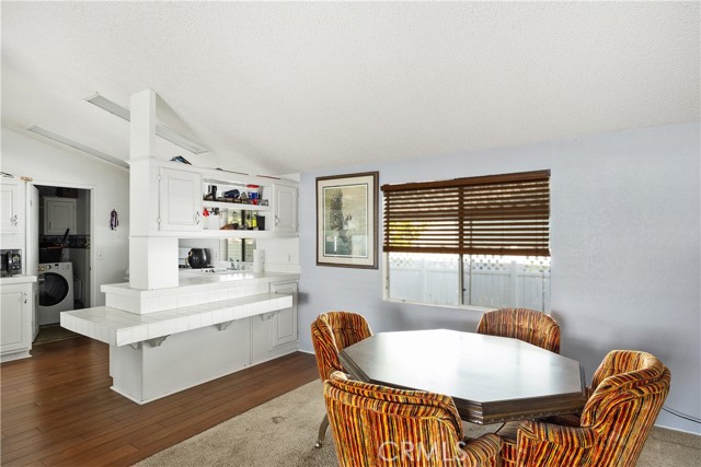 1721 E Colton Avenue, Redlands CA: https://media.crmls.org/medias/cd1e4930-c9fe-4f55-ad05-439086e83992.jpg