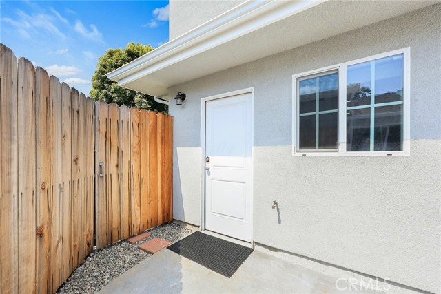 3036 Military Avenue, Los Angeles CA: https://media.crmls.org/medias/cd1e4cb7-eaaa-4f4e-8ce9-c820900cbb1e.jpg