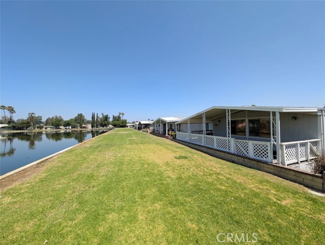 15111 Pipeline Avenue, Chino Hills CA: https://media.crmls.org/medias/cd1f1654-12be-47a6-be6b-10a672e95c00.jpg