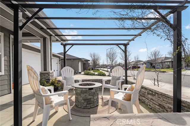 Detail Gallery Image 4 of 50 For 3484 Peerless Ln, Chico,  CA 95973 - 3 Beds | 2 Baths