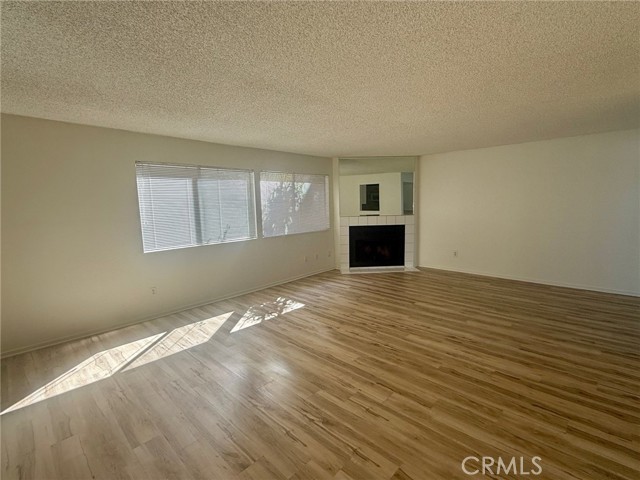 Detail Gallery Image 3 of 12 For 605 Redondo Avenue #206,  Long Beach,  CA 90814 - 1 Beds | 1/1 Baths