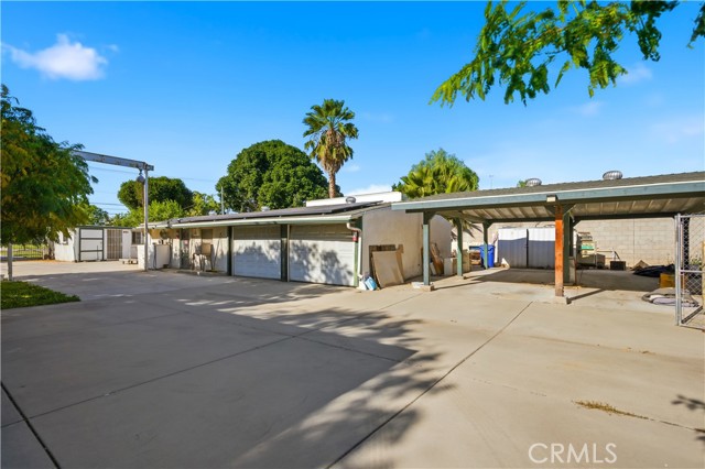 Detail Gallery Image 13 of 14 For 10573 Larch, Bloomington,  CA 92316 - 5 Beds | 2 Baths