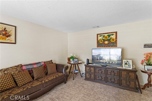 1633 W Ontario Avenue, Corona CA: https://media.crmls.org/medias/cd21d5f3-bfb4-4c5b-b207-3e9c0d8a9855.jpg