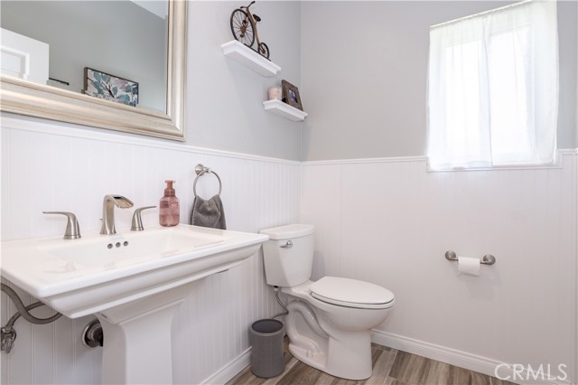 Detail Gallery Image 14 of 39 For 28412 Fig Ct, Saugus,  CA 91390 - 4 Beds | 2/1 Baths