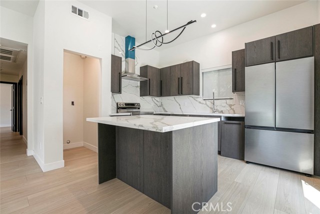 Detail Gallery Image 8 of 29 For 17434 Index St, Granada Hills,  CA 91344 - 3 Beds | 2 Baths