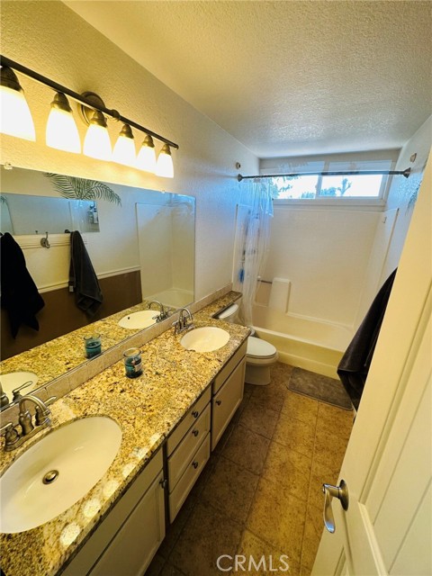 Detail Gallery Image 16 of 26 For 29677 Stonewood Rd, Temecula,  CA 92591 - 4 Beds | 2/1 Baths