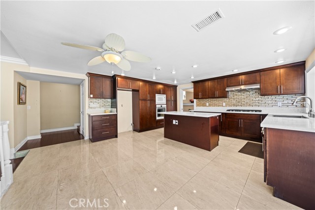 213 E Borromeo Avenue, Placentia CA: https://media.crmls.org/medias/cd22b7c6-a86c-4e9c-a2be-5957076c27fd.jpg