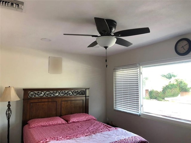 Detail Gallery Image 7 of 21 For 15500 Tustin Village #103,  Tustin,  CA 92780 - 2 Beds | 1/1 Baths