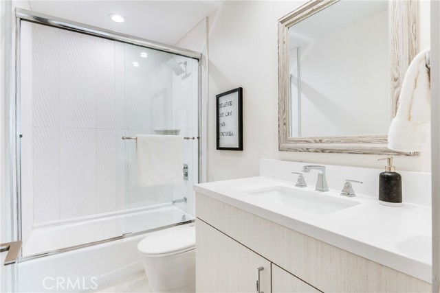2601 Ruhland Avenue, Redondo Beach, California 90278, 5 Bedrooms Bedrooms, ,6 BathroomsBathrooms,Residential,Sold,Ruhland,SB22076480