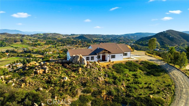 Detail Gallery Image 6 of 34 For 39472 Vista Del Bosque, Murrieta,  CA 92562 - 3 Beds | 2 Baths