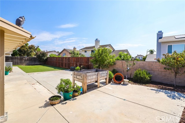 780 Gregory Lane, Oceanside CA: https://media.crmls.org/medias/cd24914e-a6f6-4049-8a91-0e286dd86980.jpg