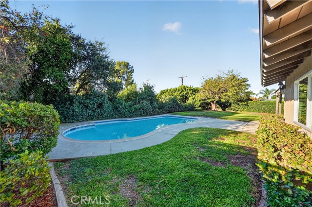 3412 North San Joaquin photo 52