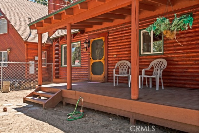 Detail Gallery Image 4 of 28 For 913 Nana Ave, Big Bear City,  CA 92314 - 3 Beds | 2 Baths