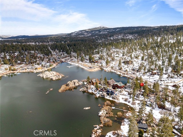 Detail Gallery Image 21 of 71 For 827 Penninsula, Big Bear Lake,  CA 92315 - 3 Beds | 2 Baths