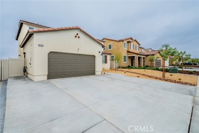 Detail Gallery Image 3 of 68 For 36788 Arietta Way, Beaumont,  CA 92223 - 4 Beds | 3 Baths