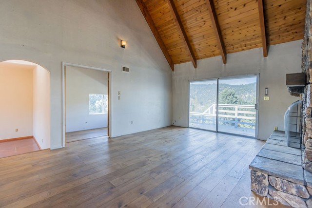 Detail Gallery Image 3 of 48 For 1300 Snowbird, Frazier Park,  CA 93225 - 3 Beds | 2/1 Baths