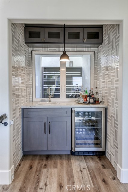 2910 3rd Avenue, Corona del Mar CA: https://media.crmls.org/medias/cd2a53b4-3ac9-4604-a76b-369ee5e24e59.jpg
