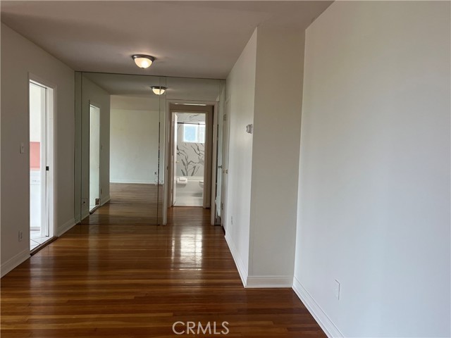 5363 La Jolla Boulevard, La Jolla CA: https://media.crmls.org/medias/cd2a6b95-5bc1-41d6-867d-e89cc7cf7410.jpg