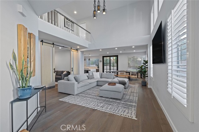 Detail Gallery Image 4 of 55 For 325 E Concord, Placentia,  CA 92870 - 5 Beds | 2/1 Baths