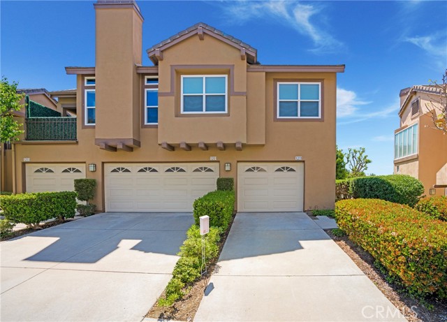 Detail Gallery Image 2 of 51 For 1211 S Country Glen Way, Anaheim,  CA 92808 - 2 Beds | 2 Baths