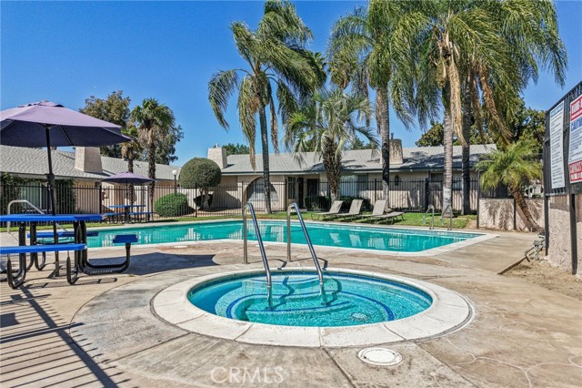 Detail Gallery Image 24 of 31 For 2891 Canyon Crest #68,  Riverside,  CA 92507 - 2 Beds | 2 Baths