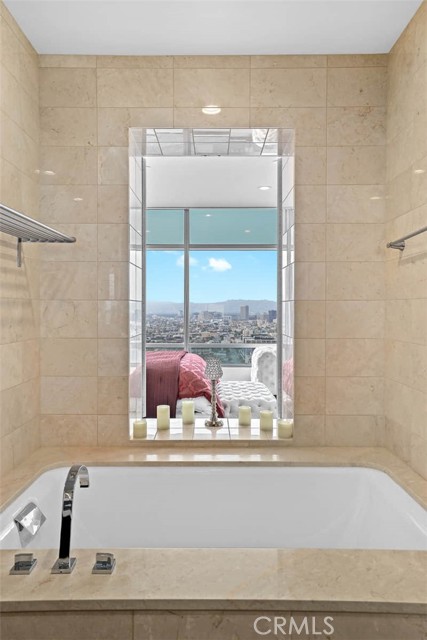 Detail Gallery Image 44 of 56 For 900 W Olympic 31j,  Los Angeles,  CA 90015 - 3 Beds | 3 Baths