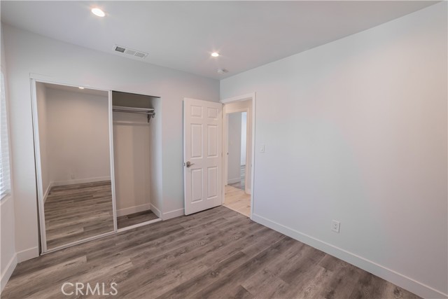 Detail Gallery Image 10 of 24 For 14754 Bassett St, Van Nuys,  CA 91405 - 4 Beds | 2 Baths