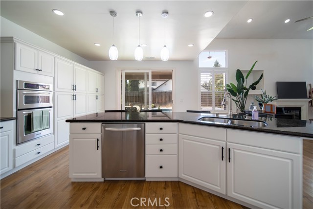 6028 W Evergreen Avenue, Visalia CA: https://media.crmls.org/medias/cd2e77f1-683a-4cc5-998d-c2b57e8c30a0.jpg