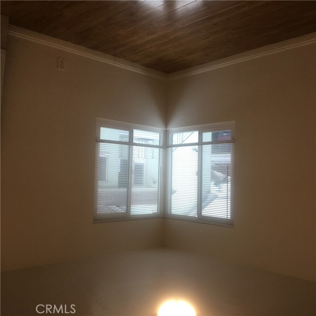 1076 Balboa Drive, Arcadia CA: https://media.crmls.org/medias/cd2f7e46-eeae-4535-9371-1e19b9f2abed.jpg