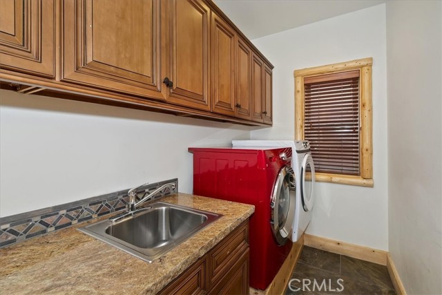 Detail Gallery Image 28 of 50 For 42324 Eagle Ridge, Big Bear Lake,  CA 92315 - 6 Beds | 4 Baths