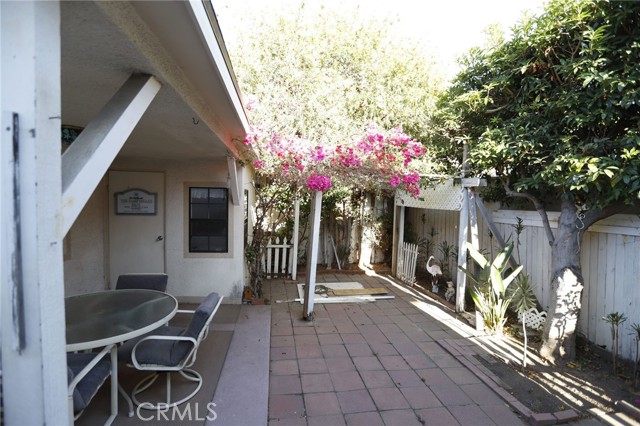 13006 Jefferson Avenue, Hawthorne CA: https://media.crmls.org/medias/cd3010fe-3f92-49ec-8cba-fbb79a8739e0.jpg