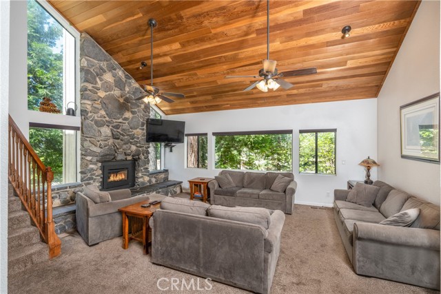 Detail Gallery Image 10 of 58 For 7204 Yosemite Park Way, Yosemite,  CA 95389 - 3 Beds | 4 Baths