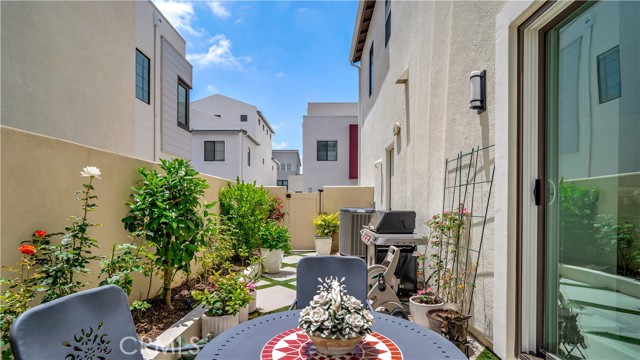 Detail Gallery Image 45 of 69 For 138 Yugen, Irvine,  CA 92618 - 4 Beds | 3/1 Baths