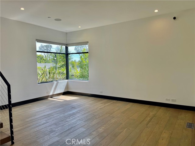 Detail Gallery Image 5 of 42 For 1319 Sunset Plaza Dr, Los Angeles,  CA 90069 - 4 Beds | 4/1 Baths