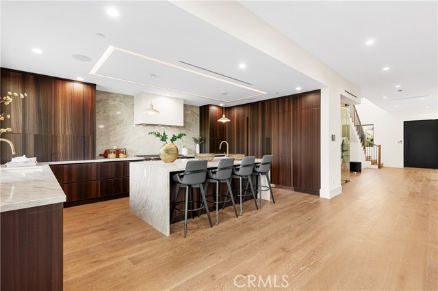 Detail Gallery Image 11 of 49 For 4018 Coldwater Canyon Ave, Studio City,  CA 91604 - 6 Beds | 6/1 Baths